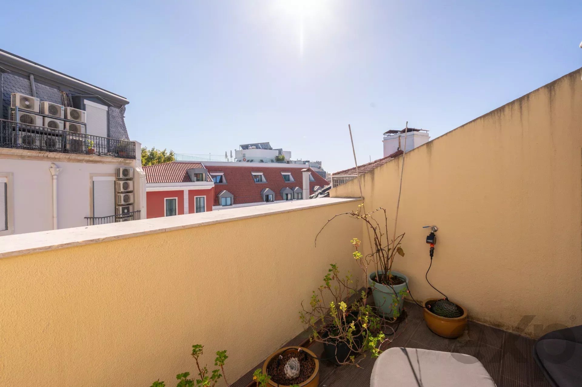 Elegant T2 + 1 Penthouse in Downtown Lisbon 86935832 image 54