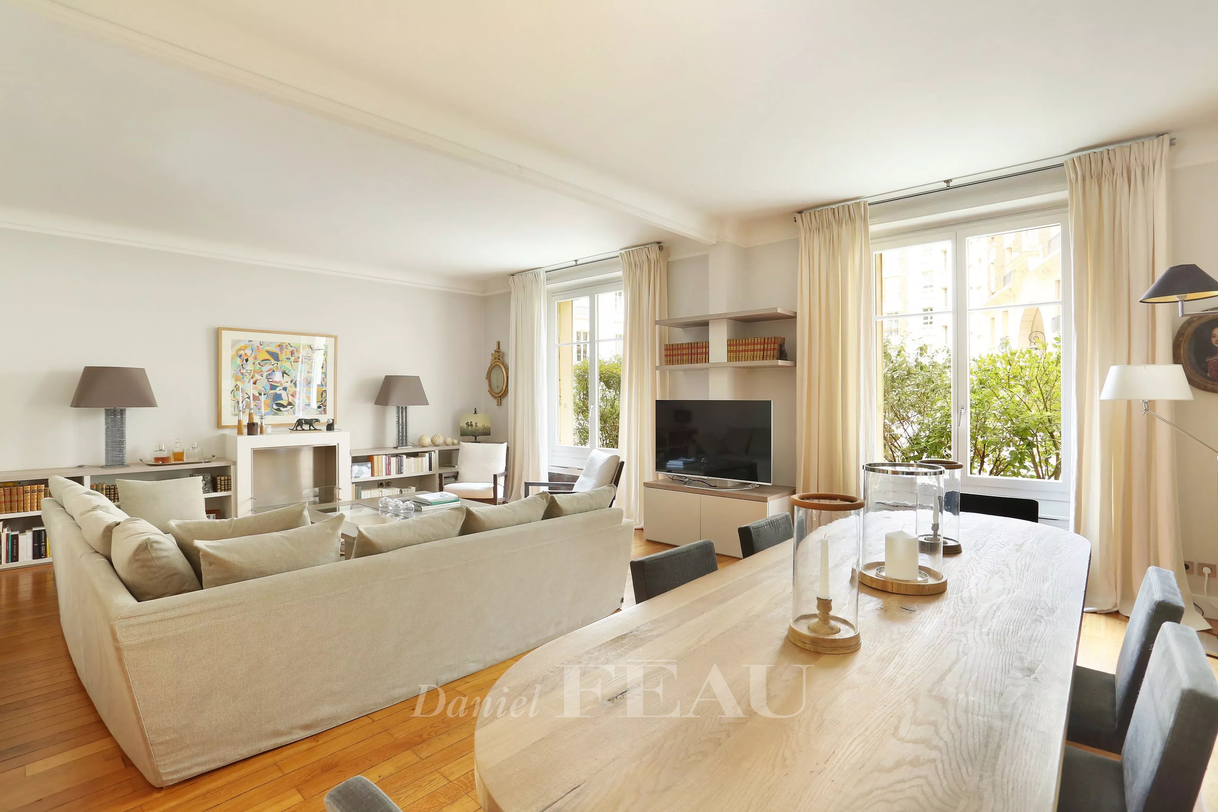 Rental Apartment Neuilly-sur-Seine