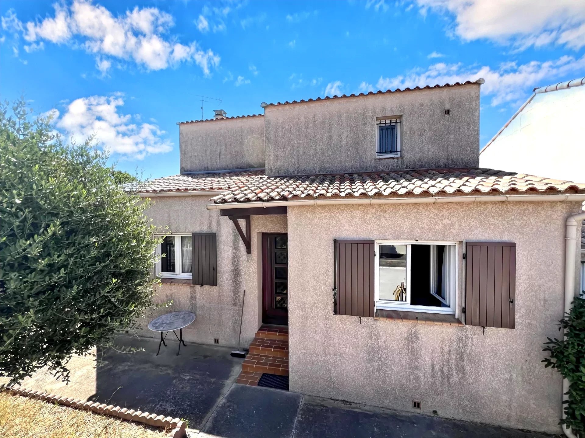 Agence immobilière de 