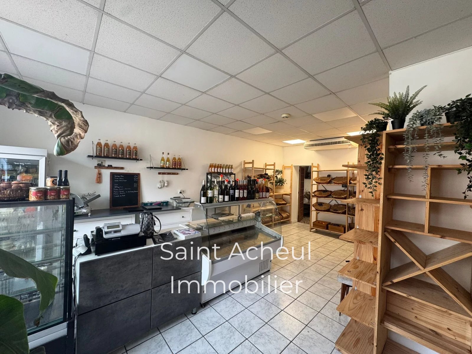 Quartier Saint Acheul / Maison avec Commerce et Cour — photo 7