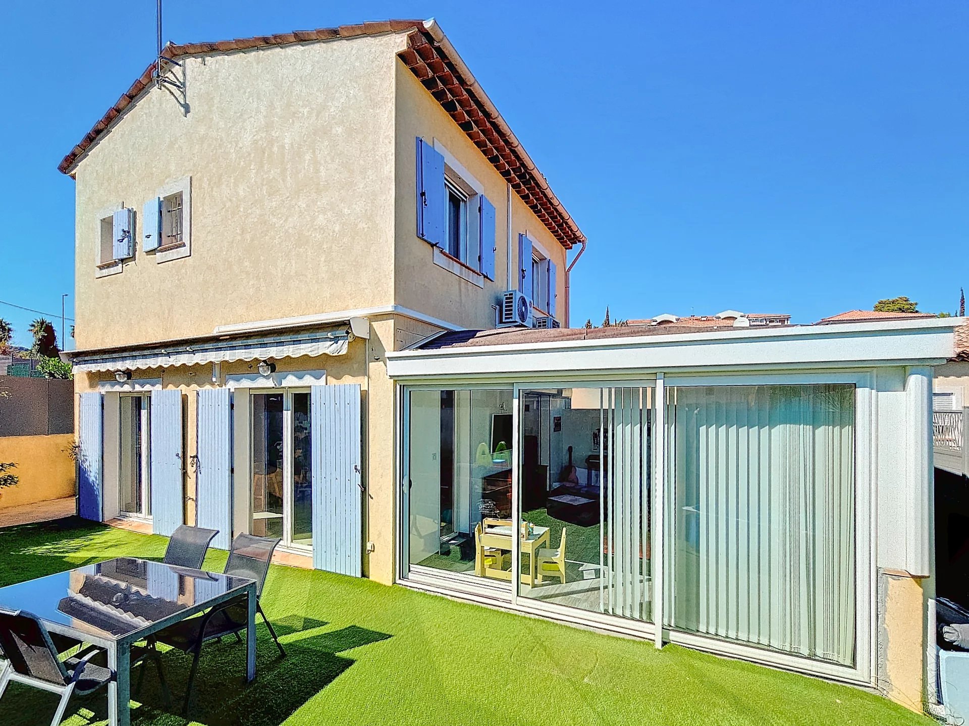 Agence immobilière de AZUR ACT IMMOBILIER
