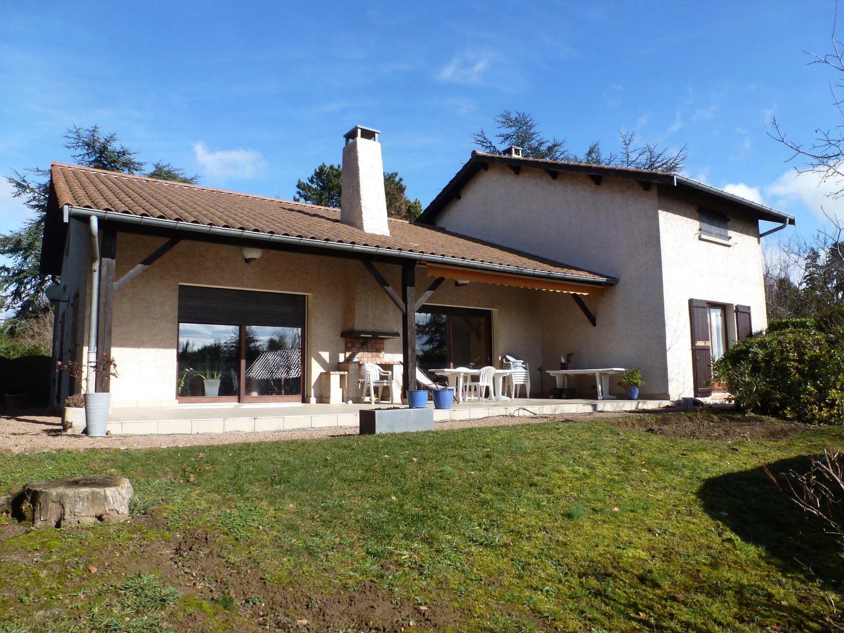 MAISON 190M² COEUR DU VILLAGE