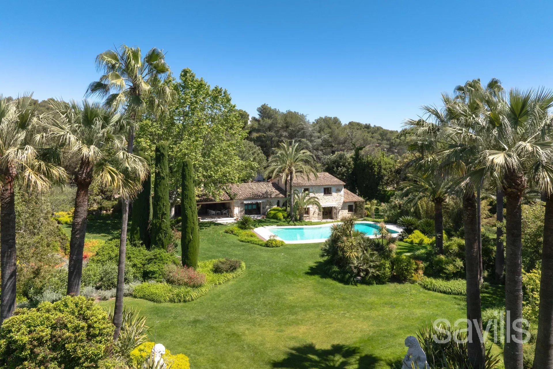 Exceptional Property near Saint-Paul-de-Vence