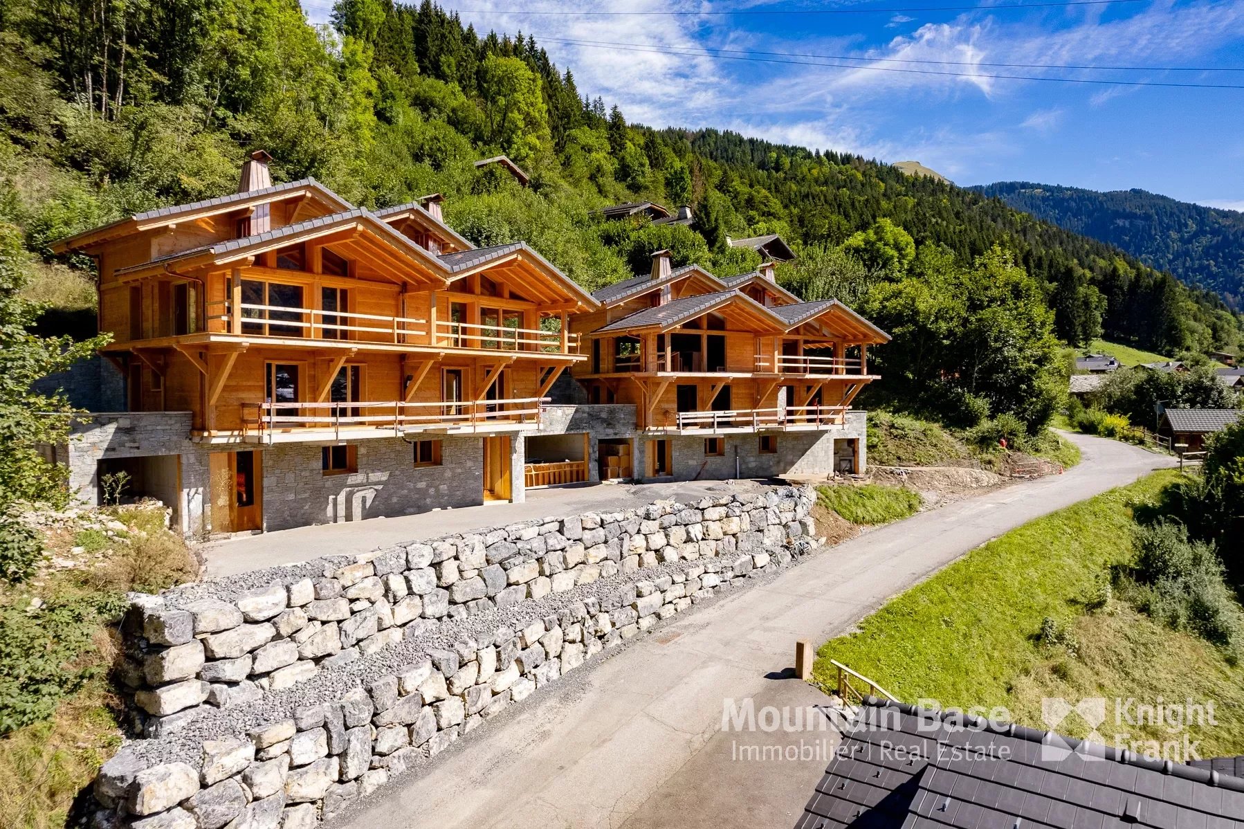 Chalet neuf de 5 chambres à Montriond