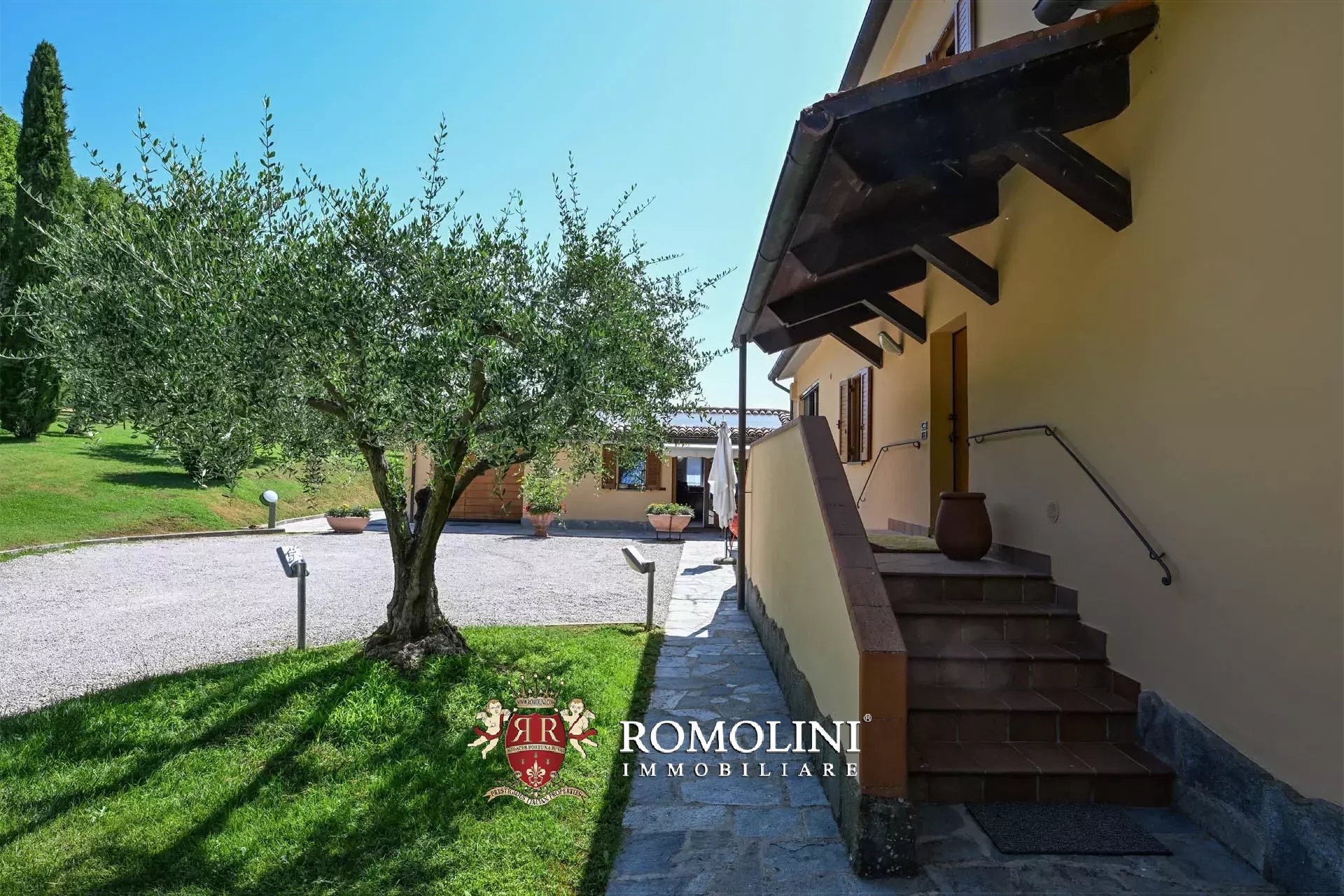 3 Bedroom Villa/Townhouse's Image 36