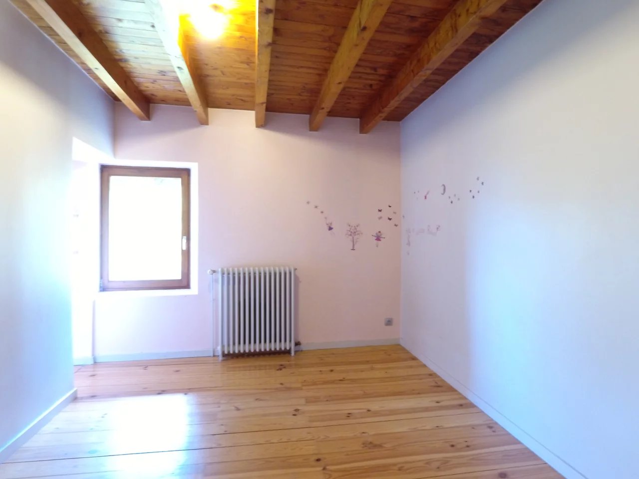 Ferme rénovée idéalement placée - Cœur de Village, Feigères