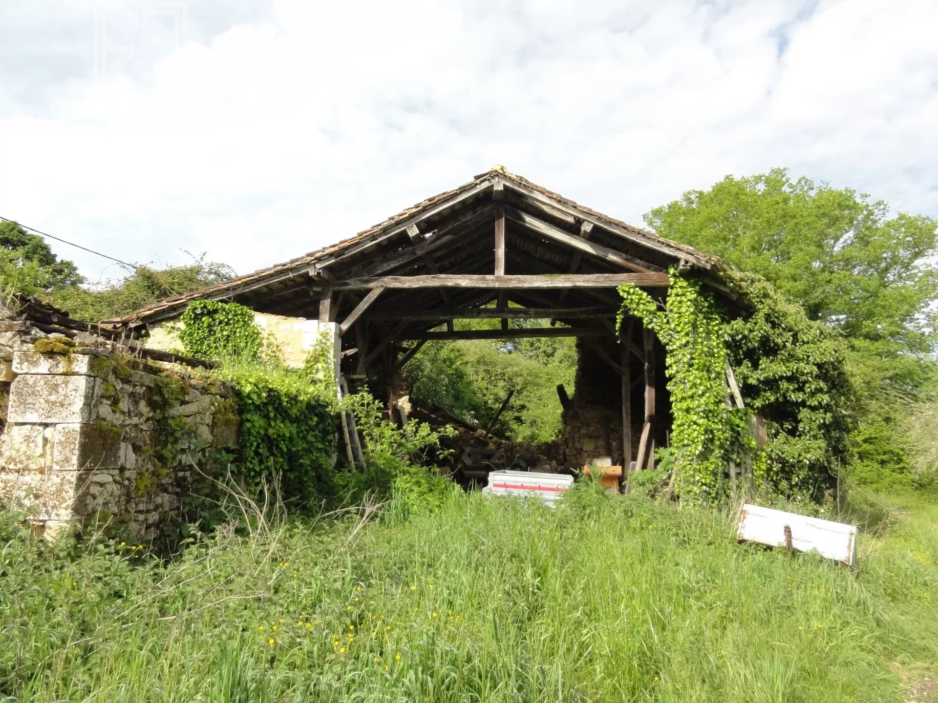 Agence immobilière de FUTUR TRANSACTIONS BRANTOME