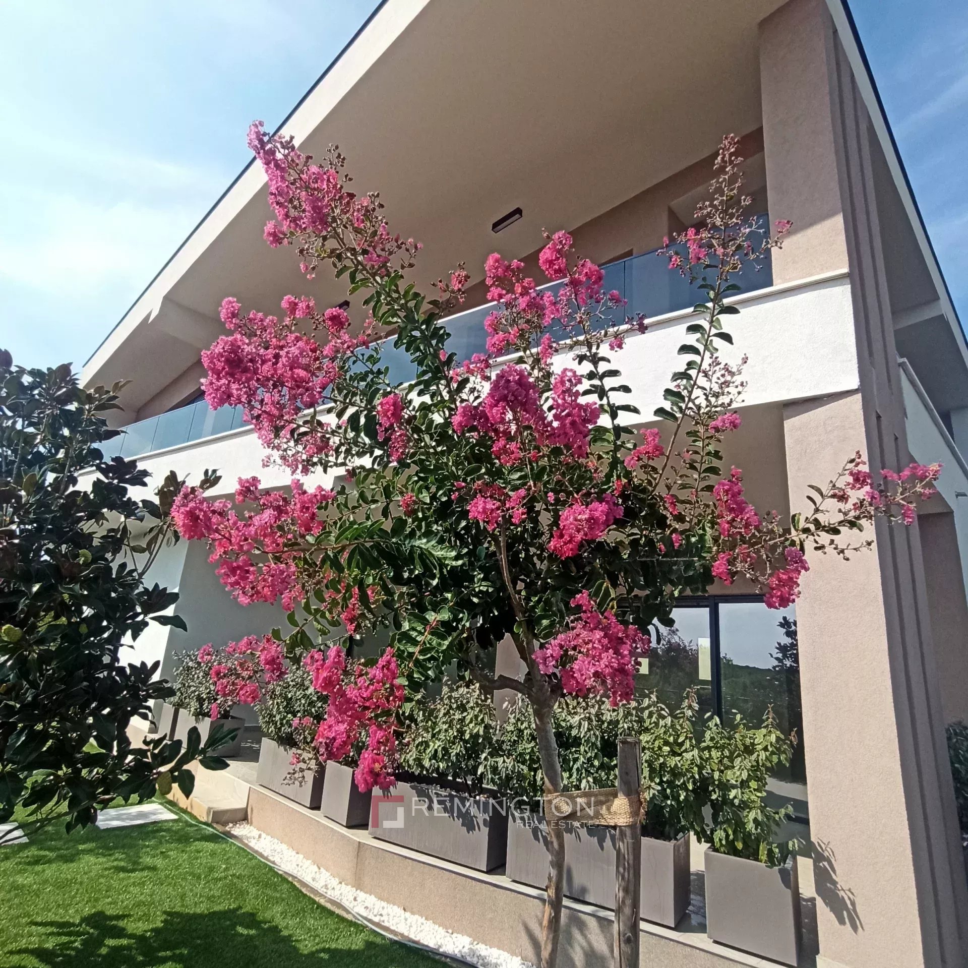 3 Bedroom Villa/Townhouse's Image 9