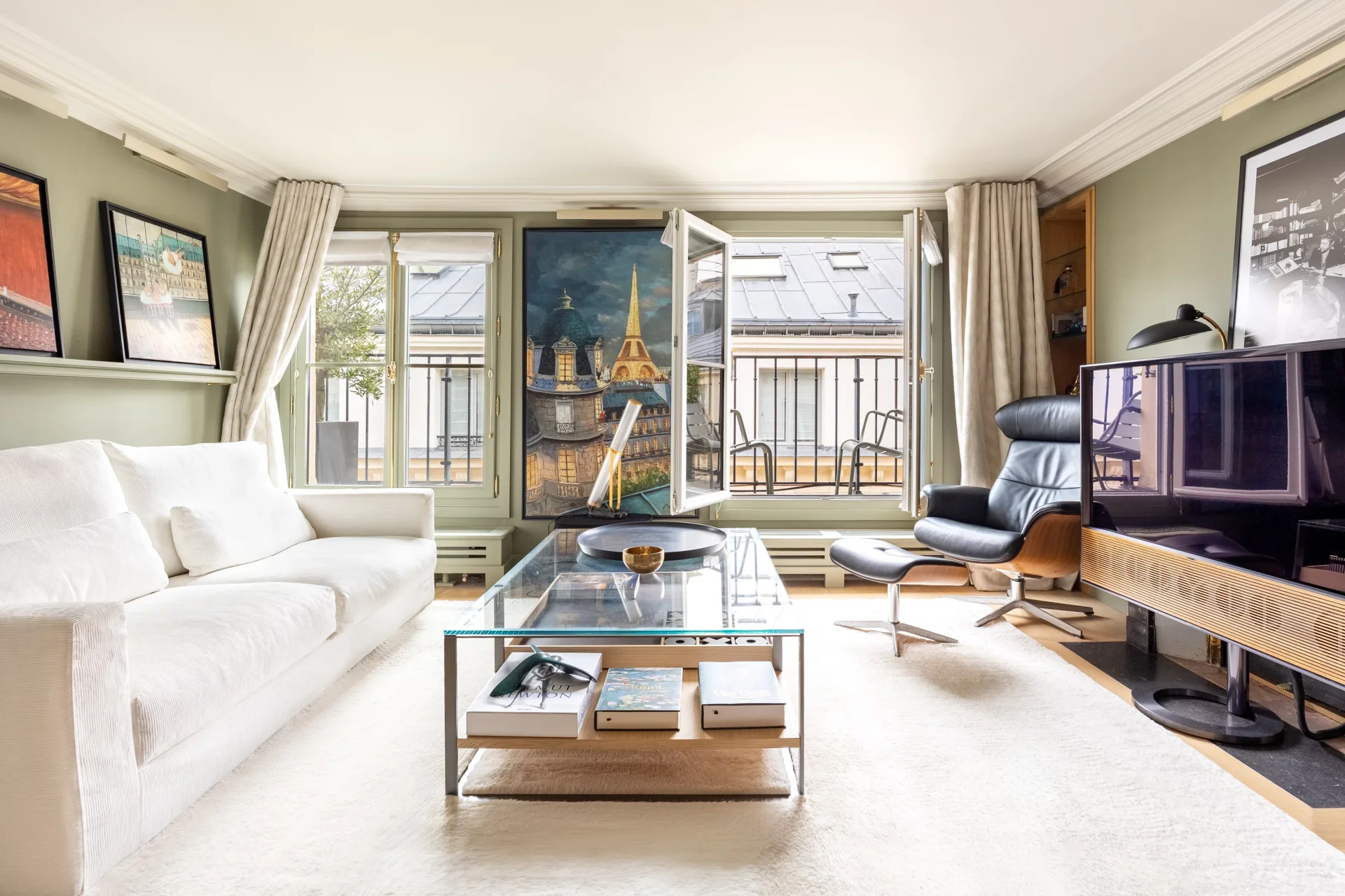 Paris 7e - CARRÉ DES ANTIQUAIRES