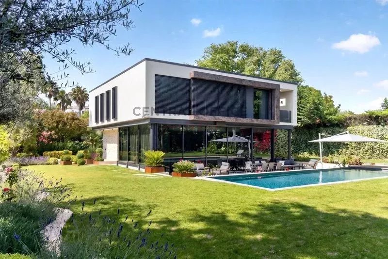 Cap d’Antibes- versant Ouest, villa contemporaine neuve d’exception dans un domaine privé