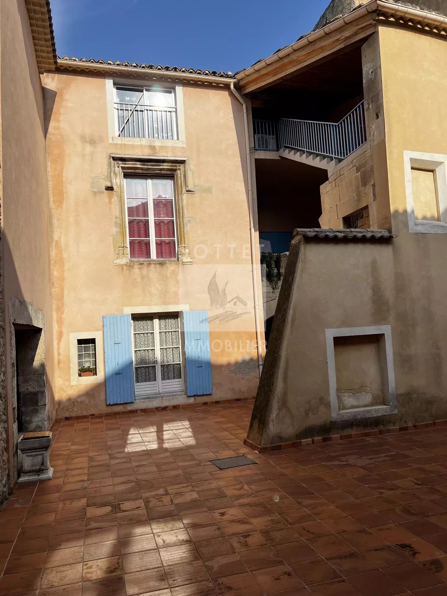 Agence immobilière de 