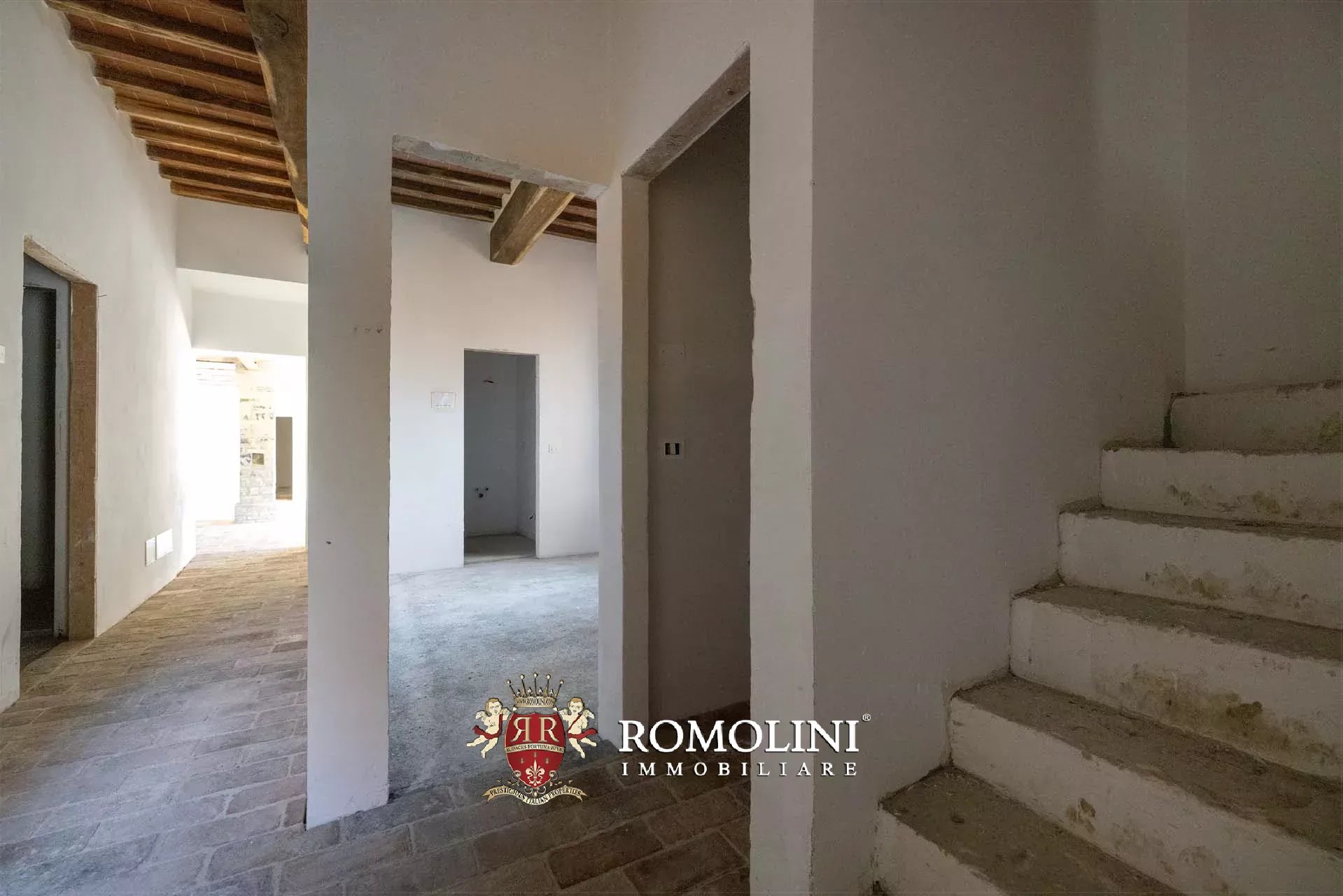 6 Bedroom Villa/Townhouse's Image 26