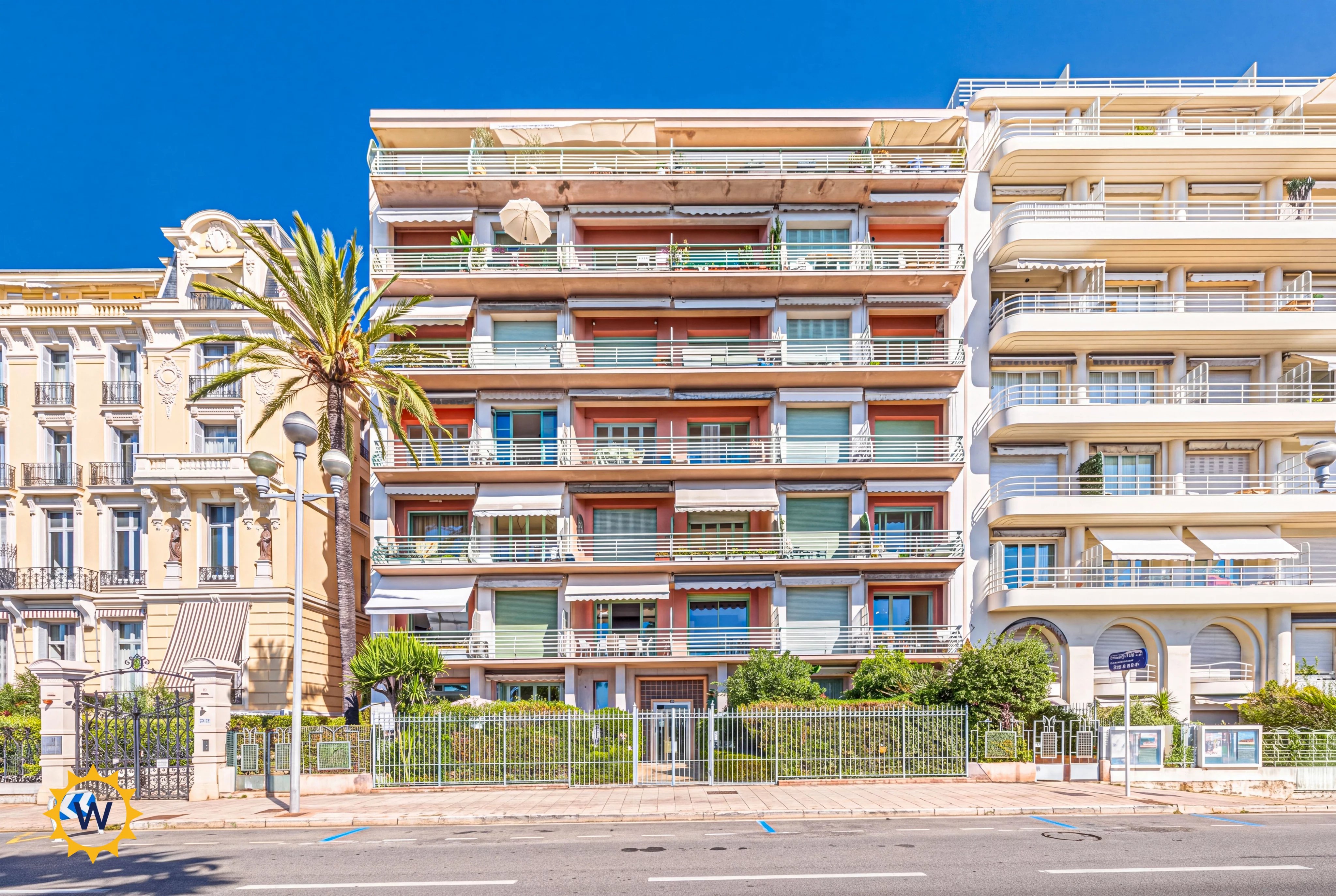 PROMENADE DES ANGLAIS PALAIS MERCEDES — STUDIO AVEC TERRASSE ET VUE MER — photo 10