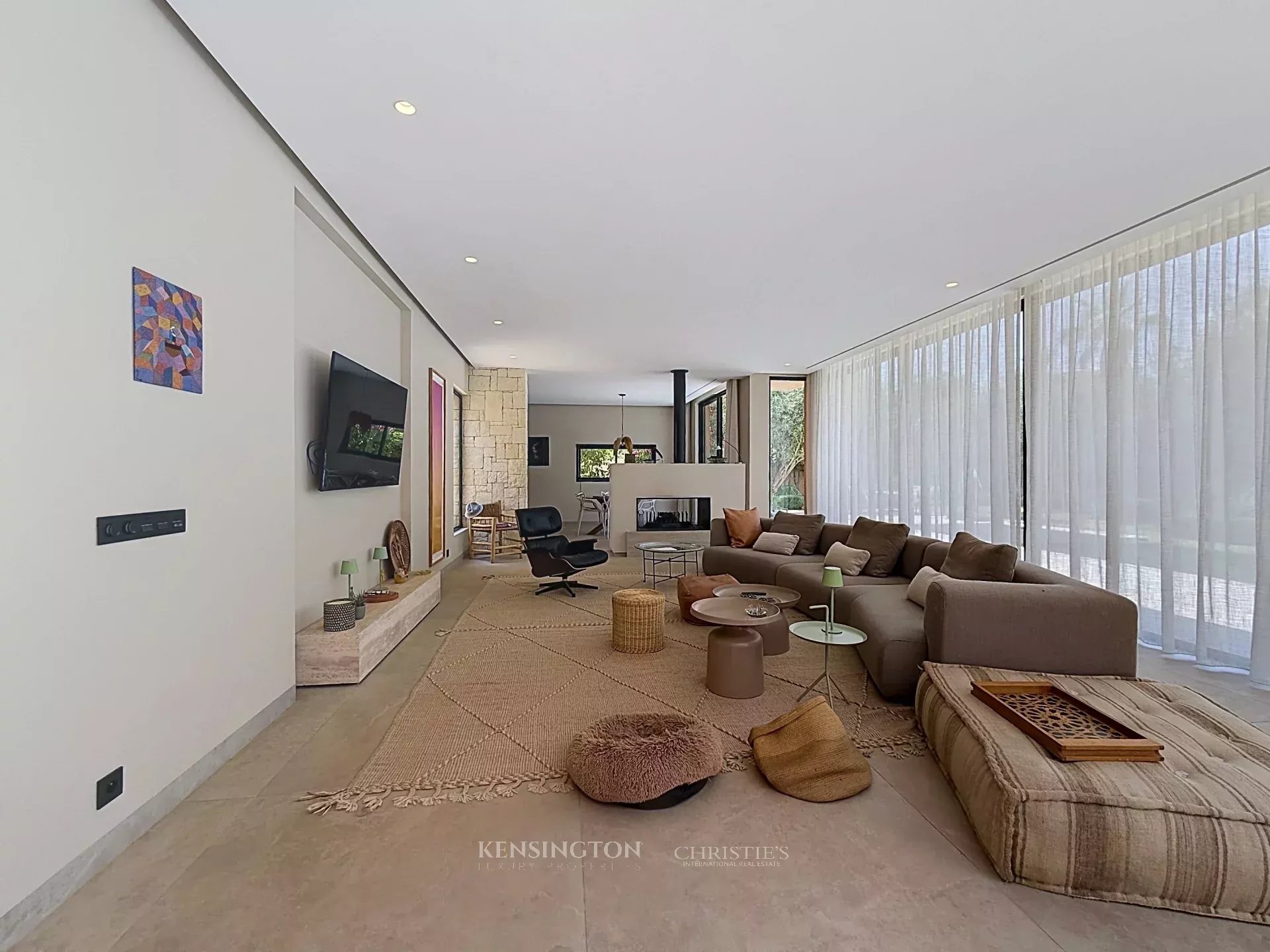3 Bedroom Villa/Townhouse's Image 4