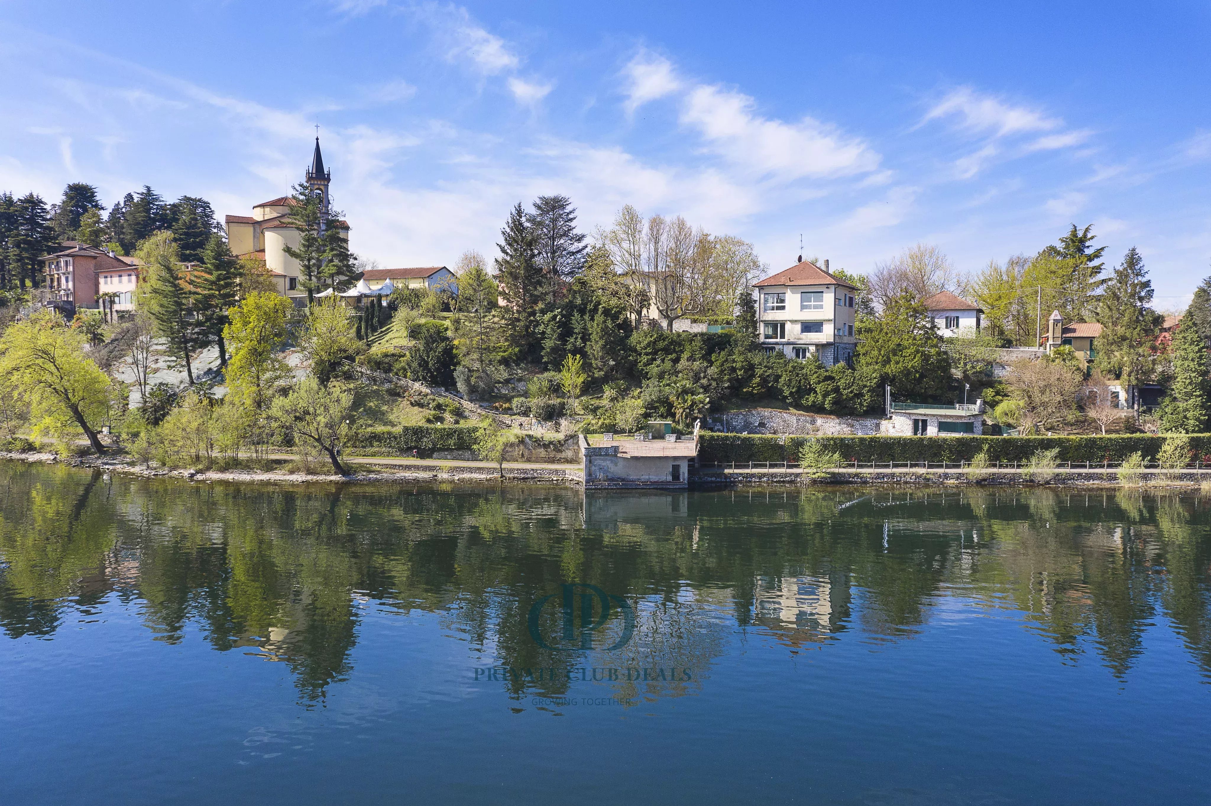 Villa Biandronno - picture 4