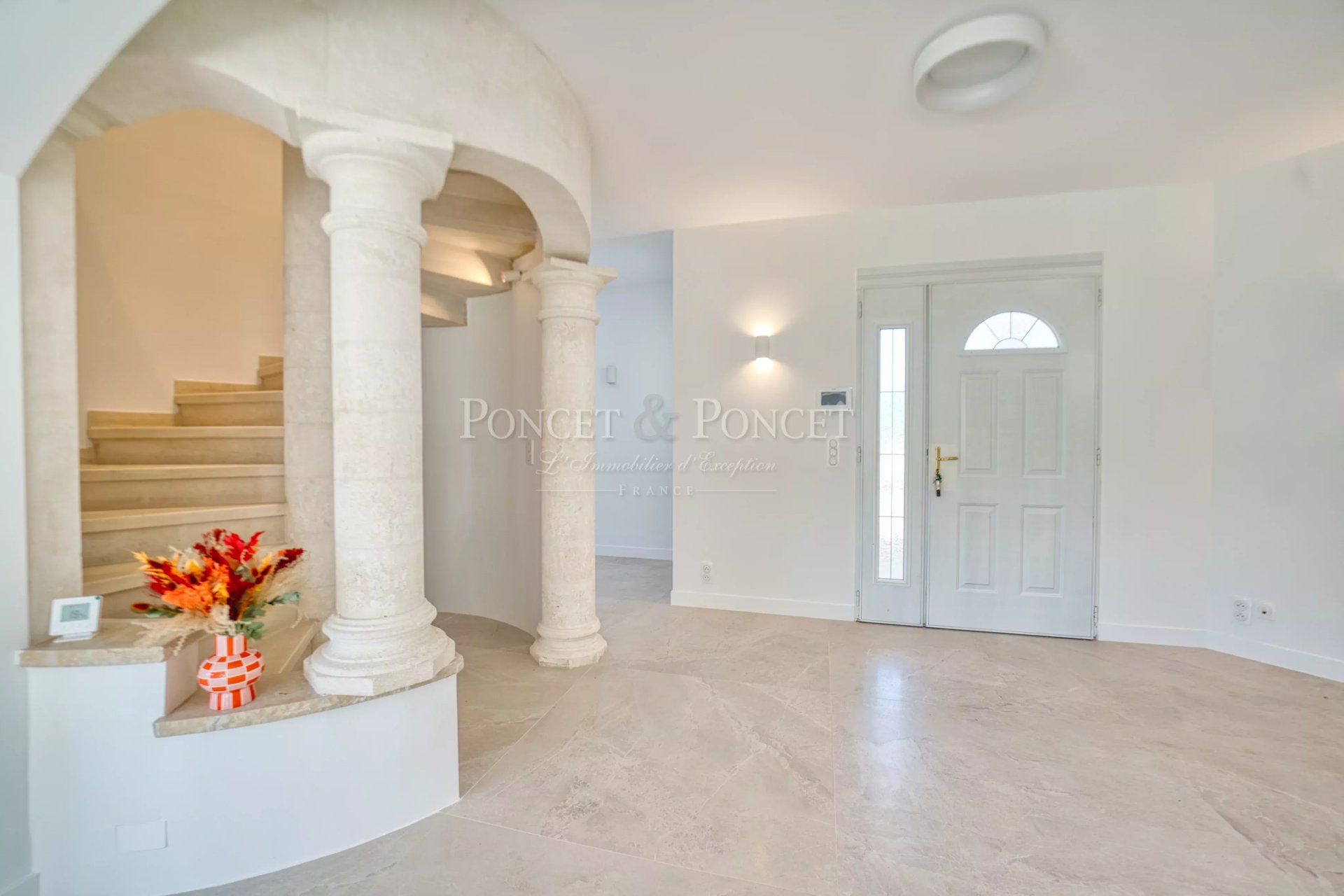 4 Bedroom Villa/Townhouse's Image 14