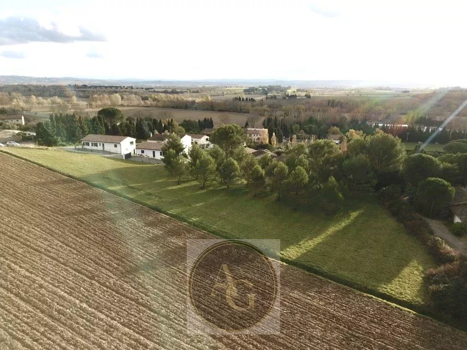 Terrain de 2 500m2 constructible au calme et vue Pyrénées