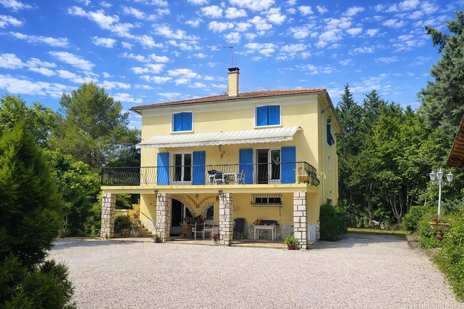 Agence immobilière de 