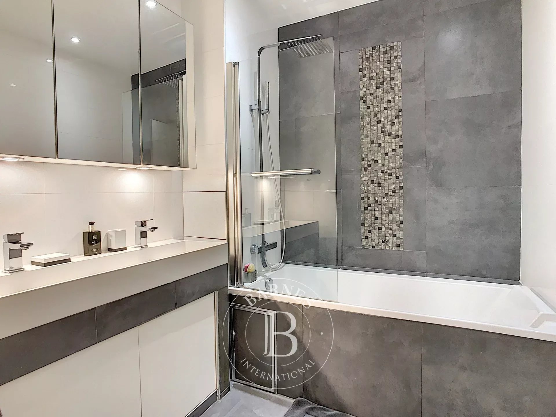 Neuilly-sur-Seine  - Piso 2 Cuartos, 1 Habitacion - picture 11
