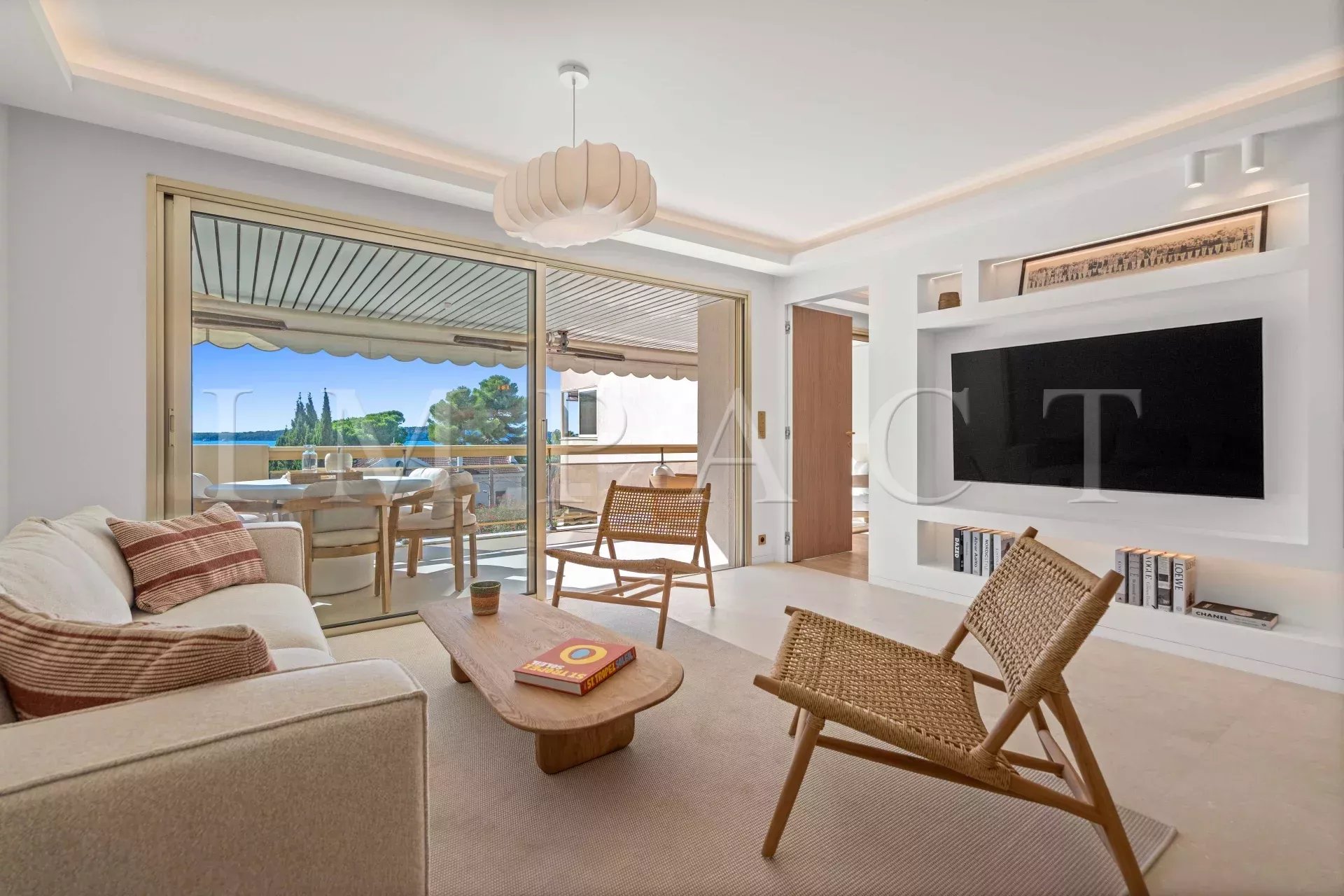 CANNES PALM BEACH APARTMENT FOR SALE