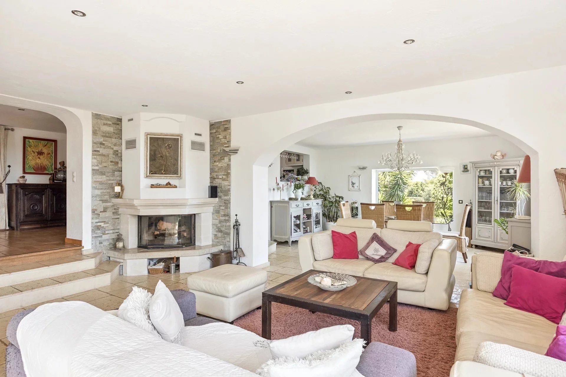 France | Tourrettes-sur-Loup | 4 Bedrooms | 3 Bathrooms | 262 sqm | €1,280,000 | Ref: 86041972