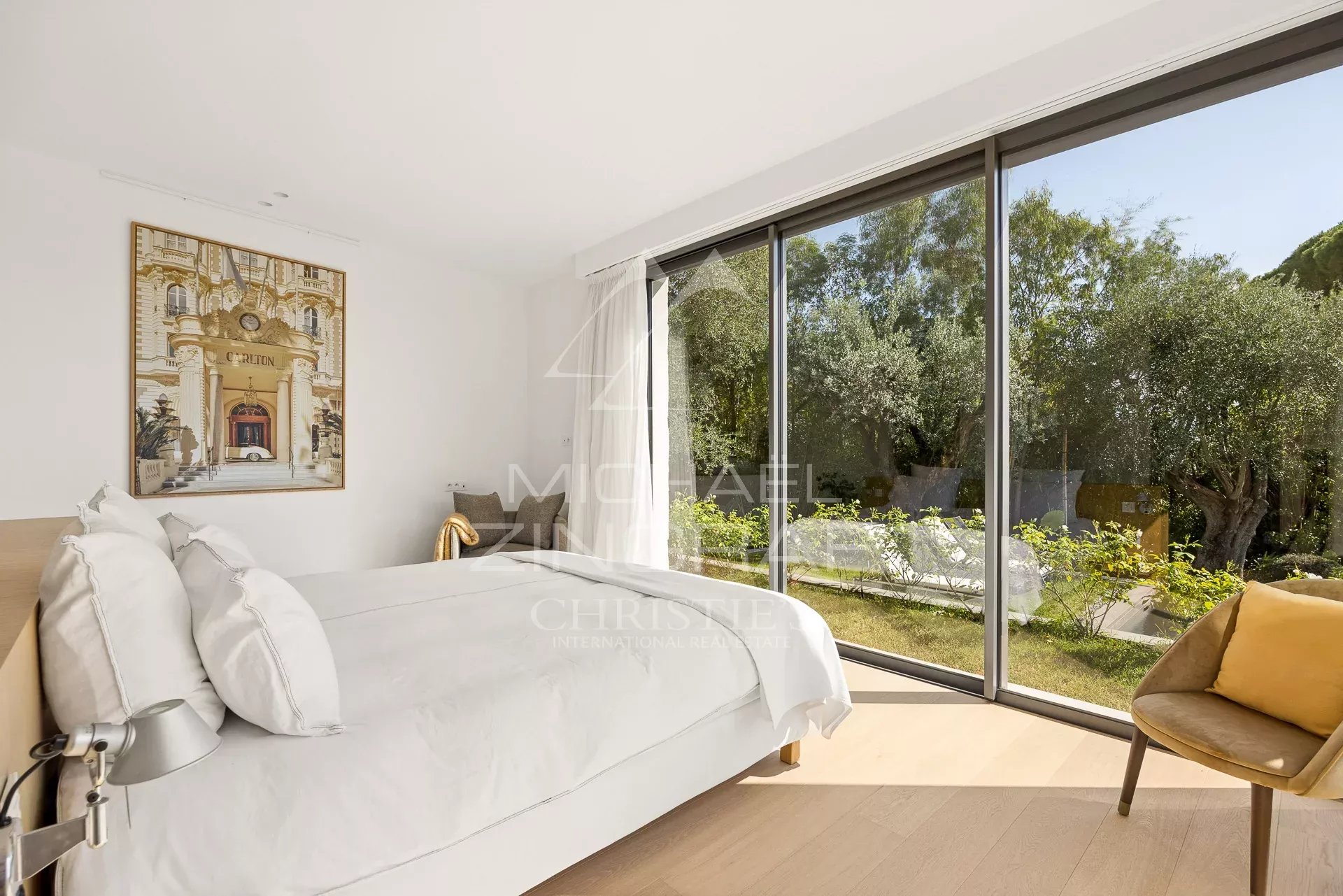 5 Bedroom Villa/Townhouse's Image 7