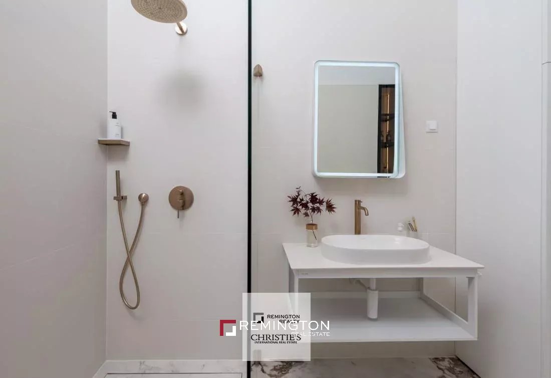 1 Bedroom Apartment/Flat's Image 11