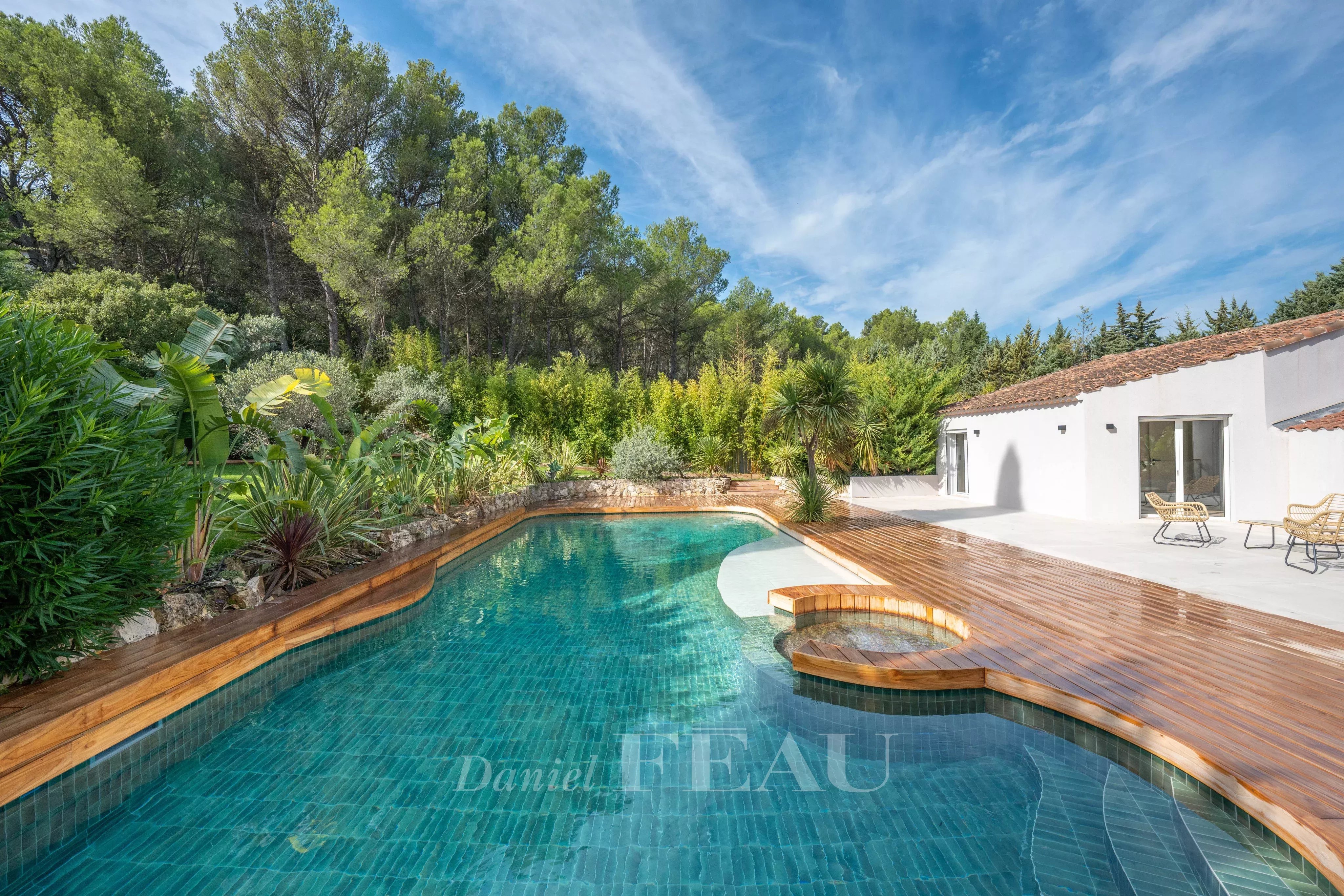 Campagne d'Aix en Provence - Vaste maison familiale