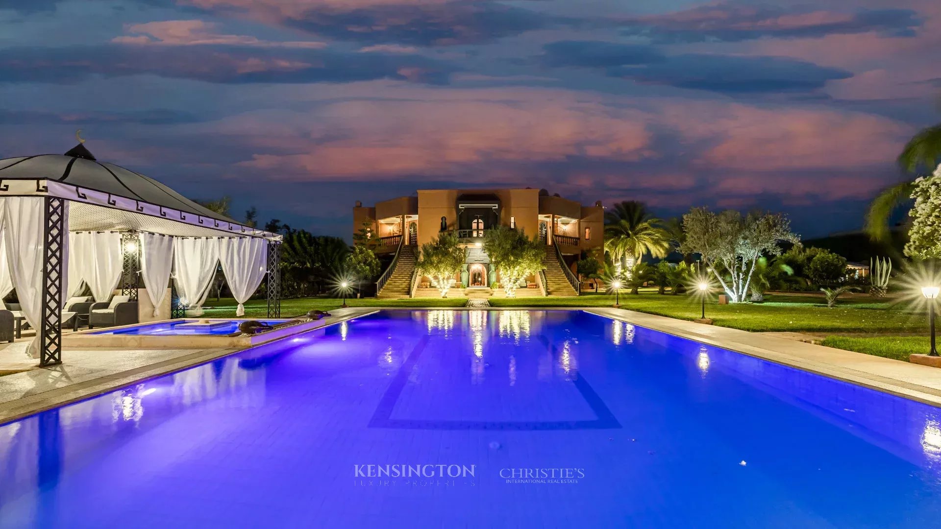 9 Bedroom Villa/Townhouse's Image 137