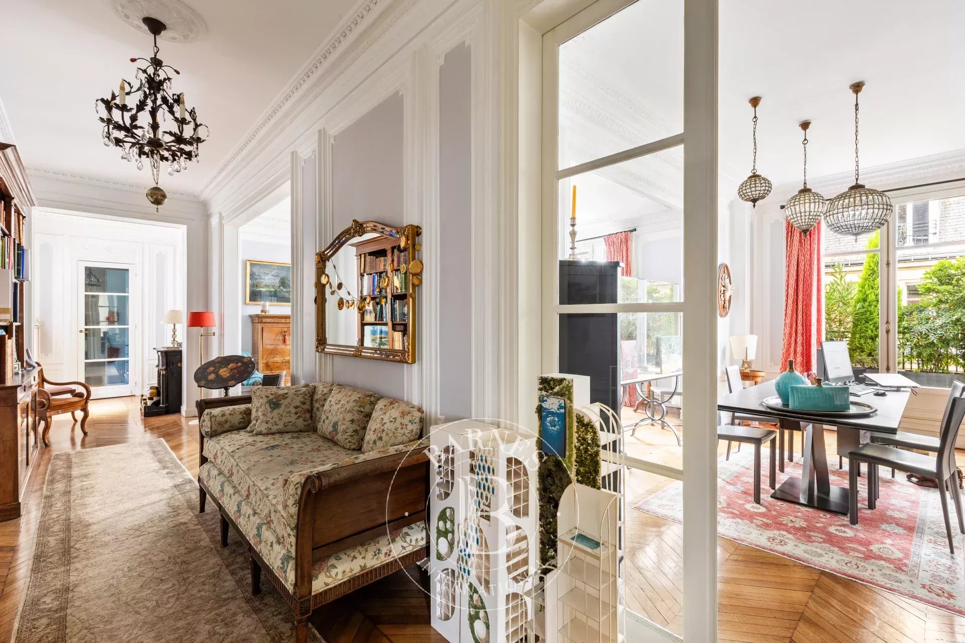 Daire Paris 8ème - picture 7