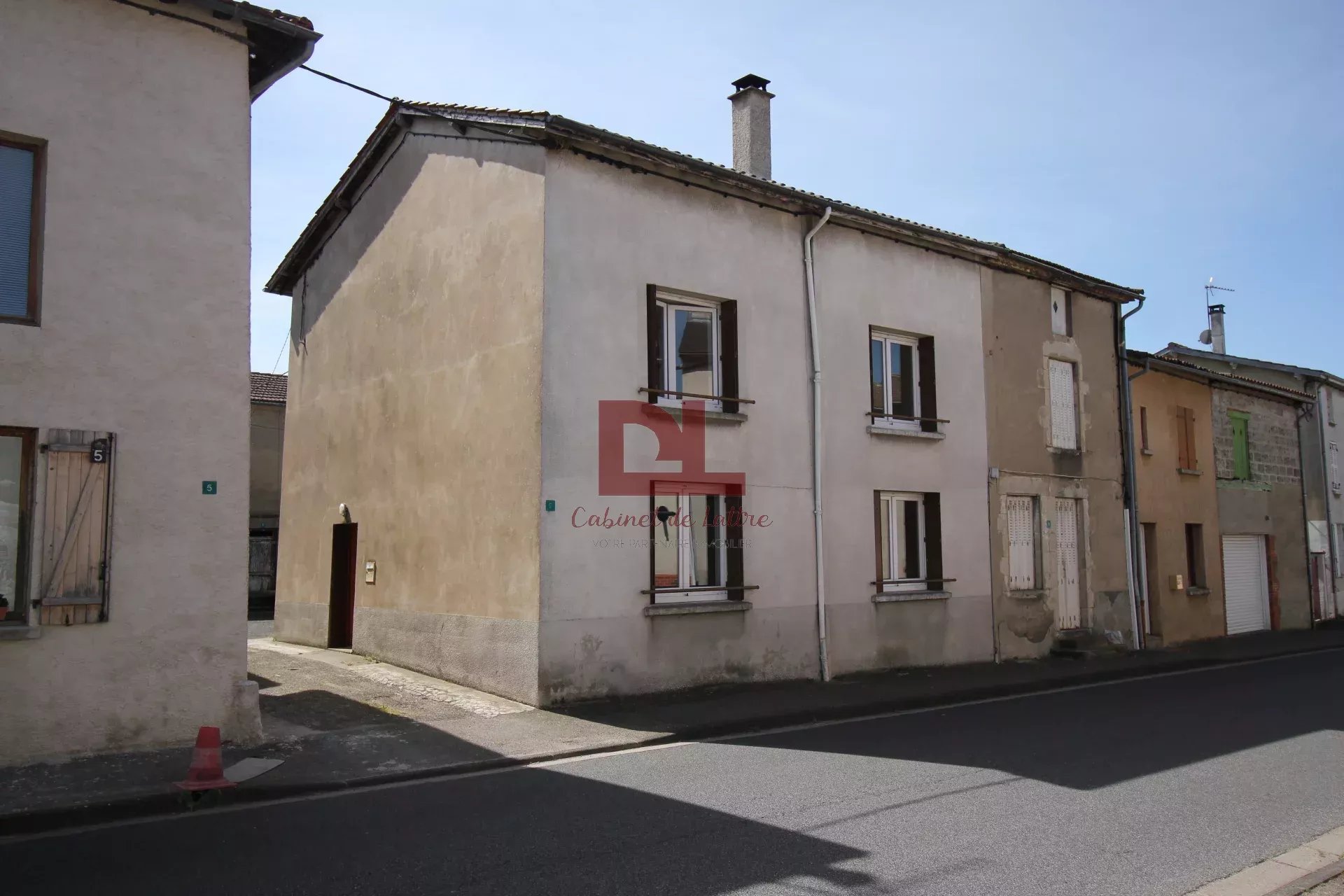 Agence immobilière de 