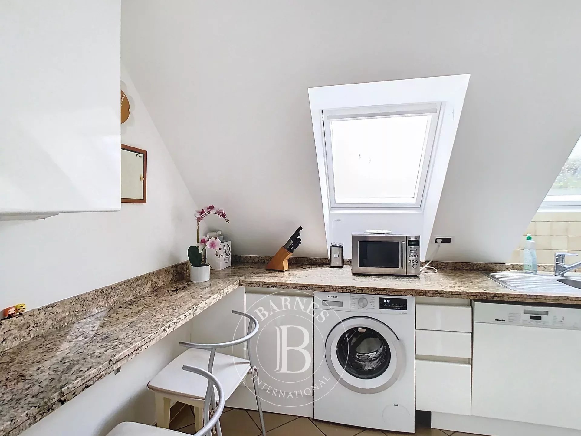 Daire Paris 8ème - picture 5