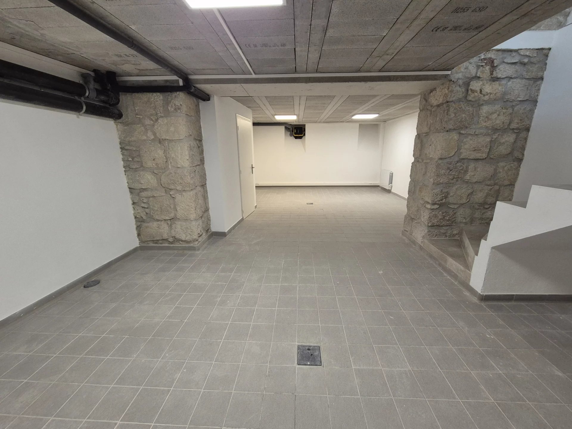 МИЛАЯ - ГАМБЕТТА - ОФИСЫ