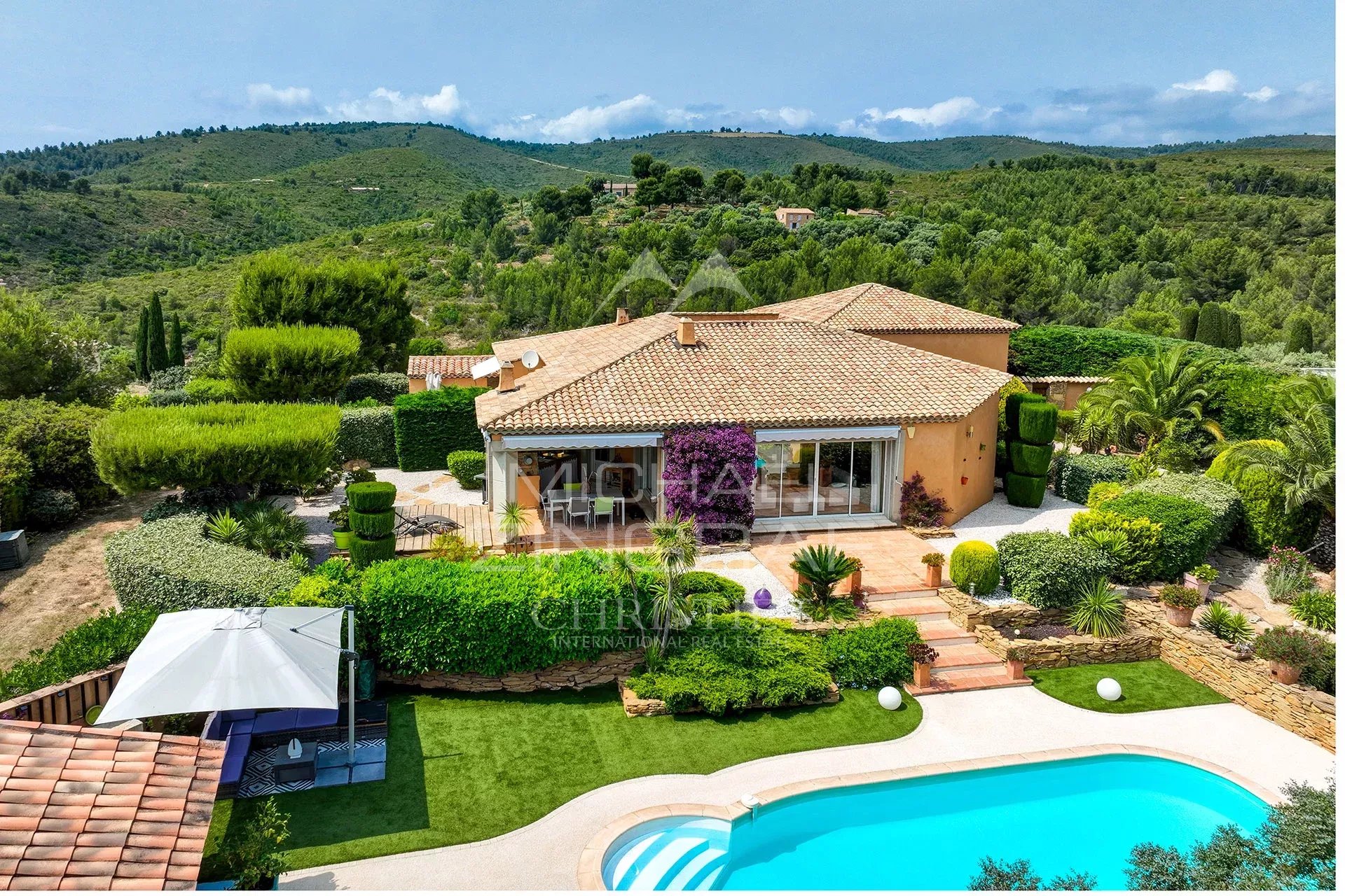 4 Bedroom Villa/Townhouse's Image 21