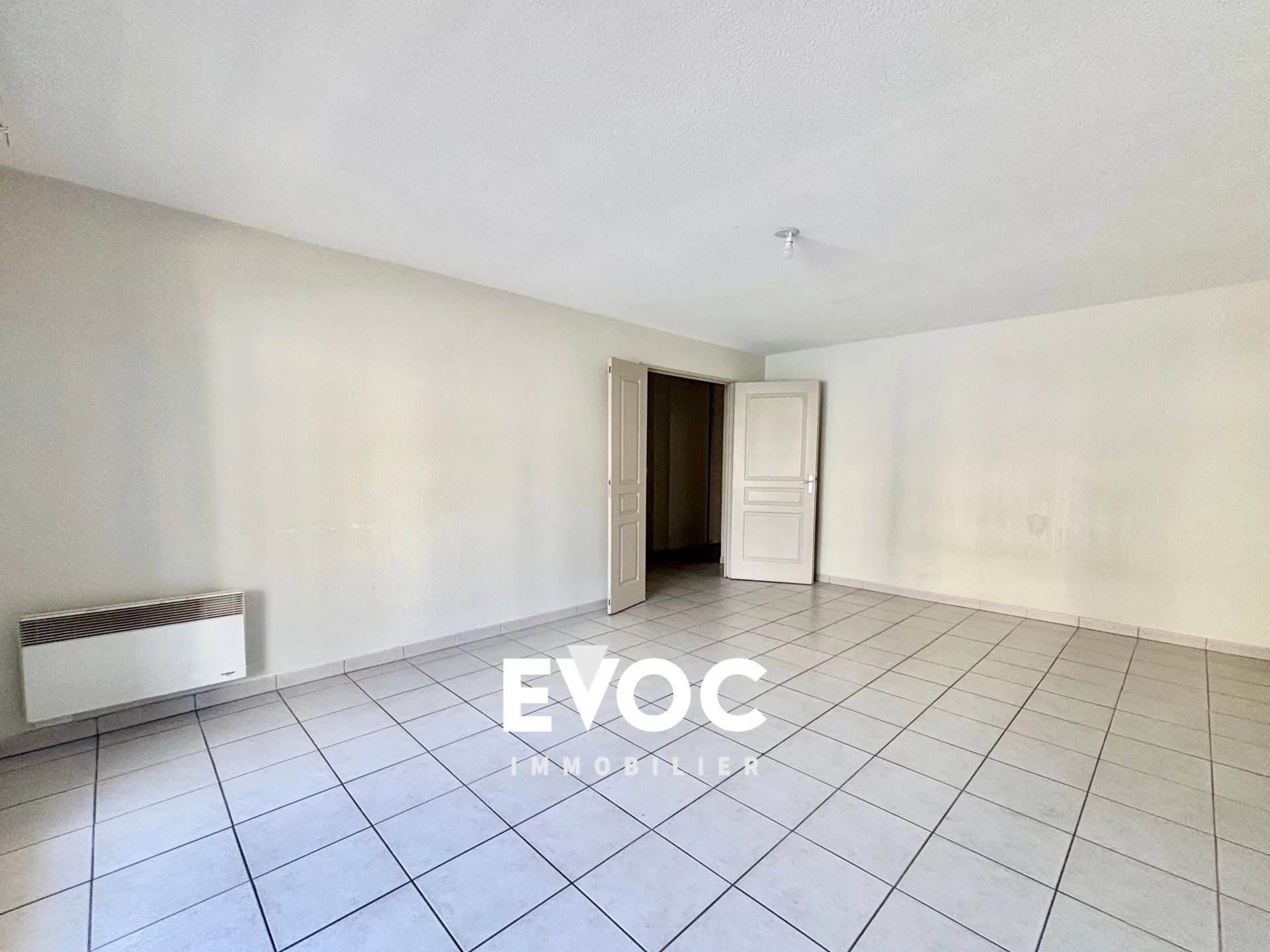 Photo 2 - appartement 3 pieces 64.5 m2 a Sète