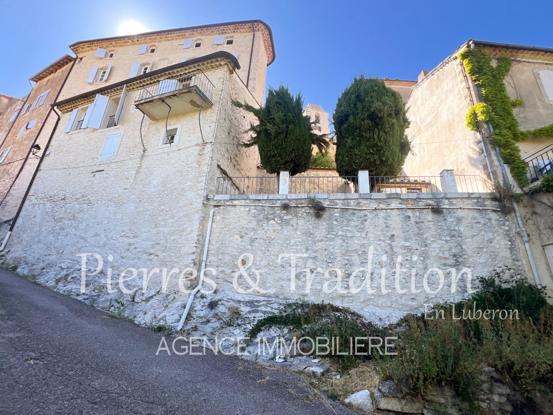 Agence immobilière de Pierres et Tradition en Luberon Apt