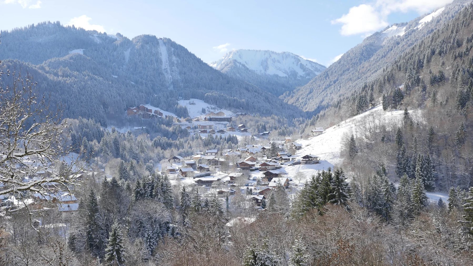 Photo of SAINT-JEAN-D'AULPS - A 7-bedroom chalet close to the centre of St Jean d'Aulps