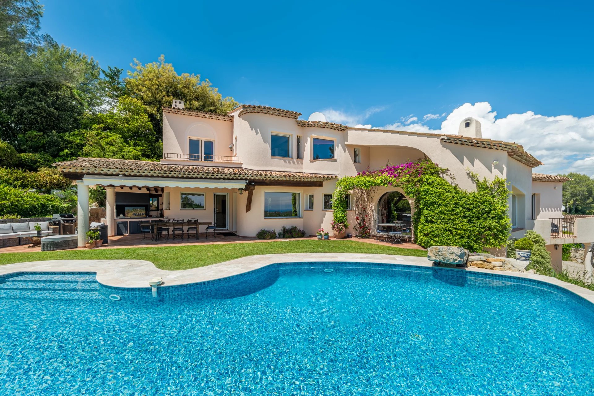 Sale Villa Valbonne