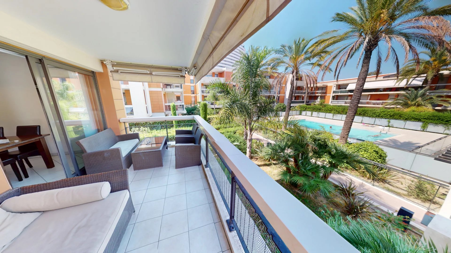 Agence immobilière de 