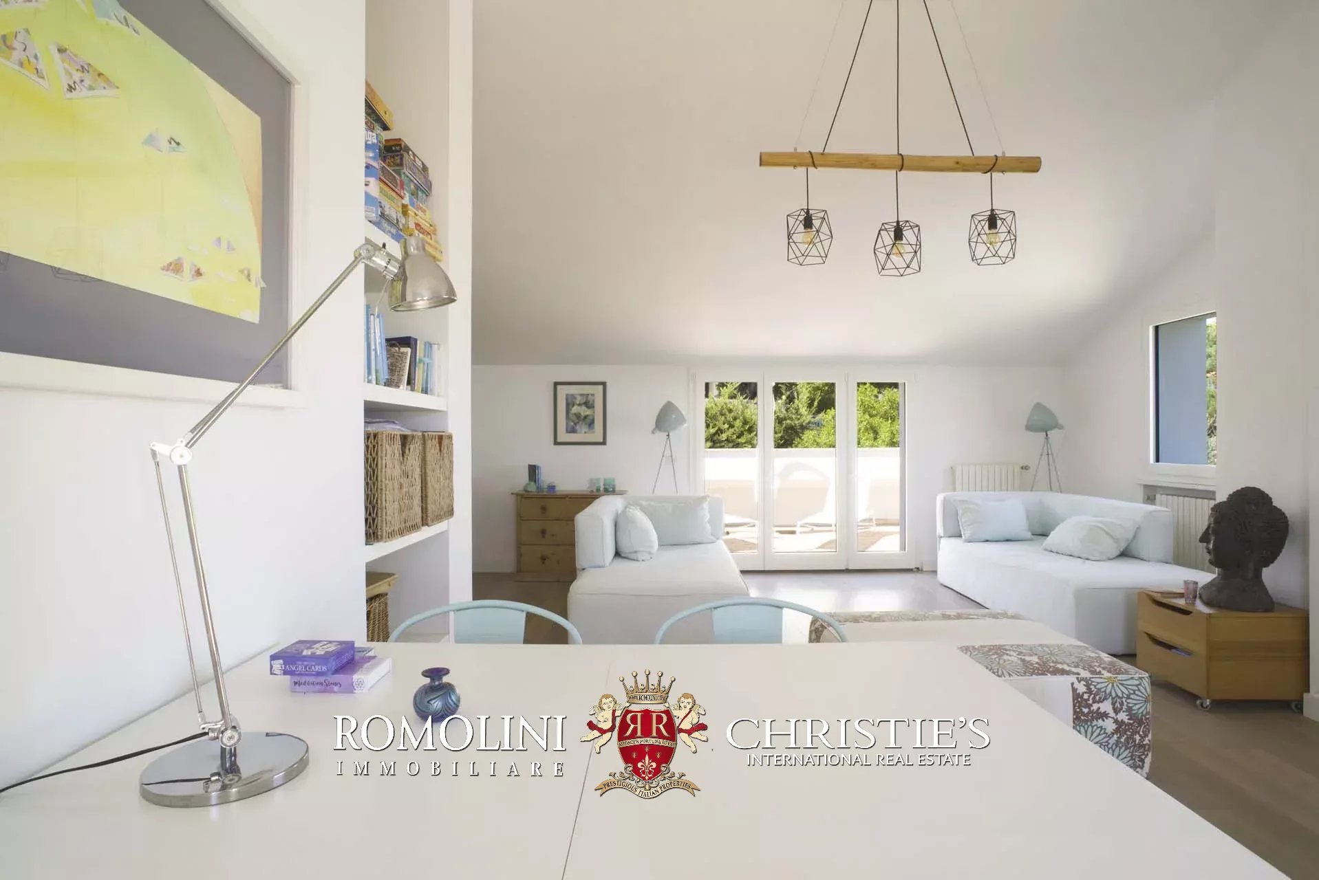 6 Bedroom Villa/Townhouse's Image 69