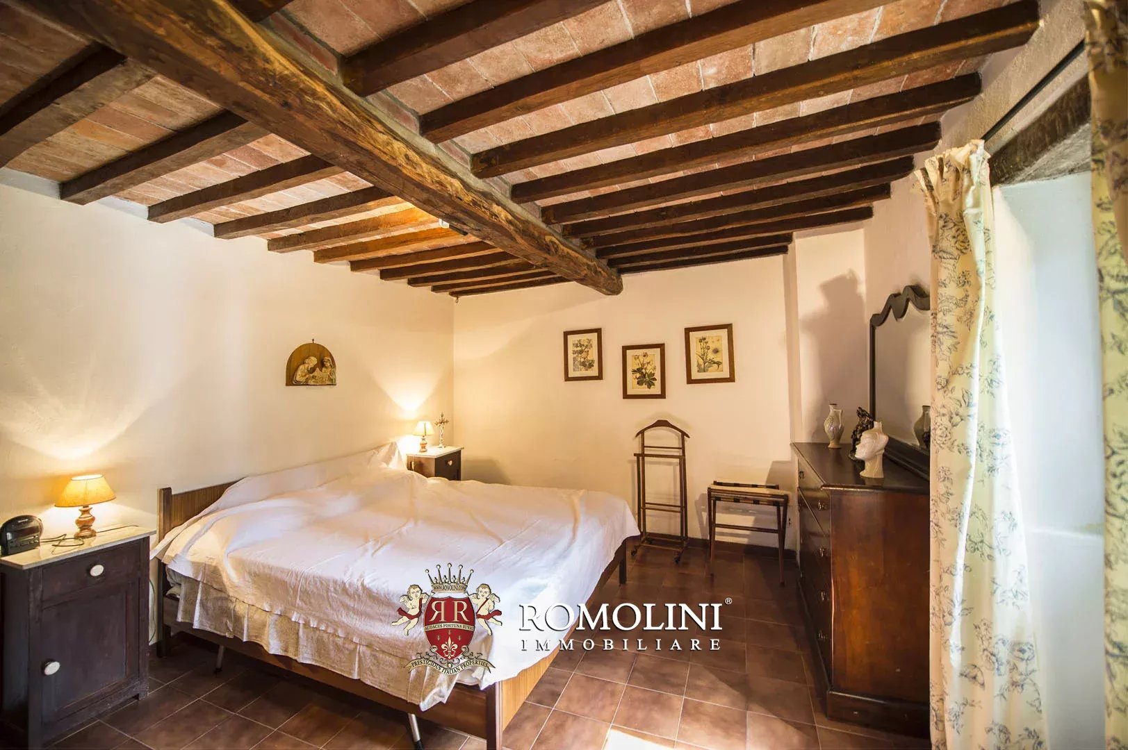 7 Bedroom Villa/Townhouse's Image 25