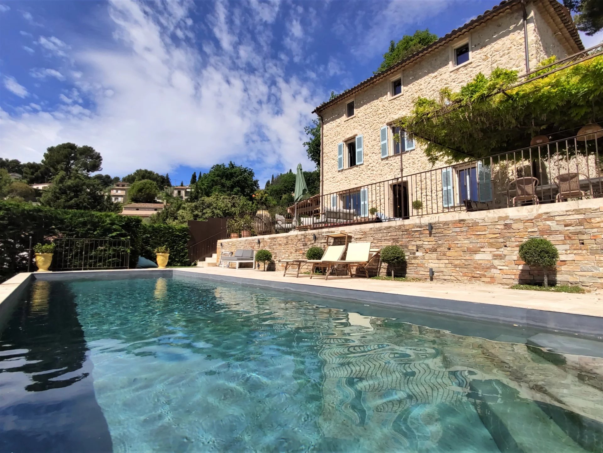 Agence immobilière de 