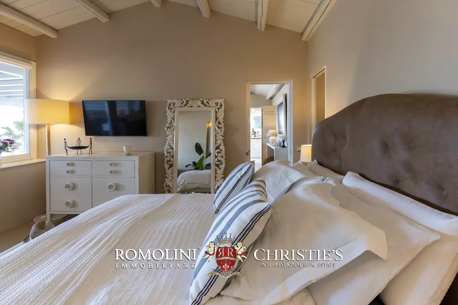 4 Bedroom Villa/Townhouse's Image 63