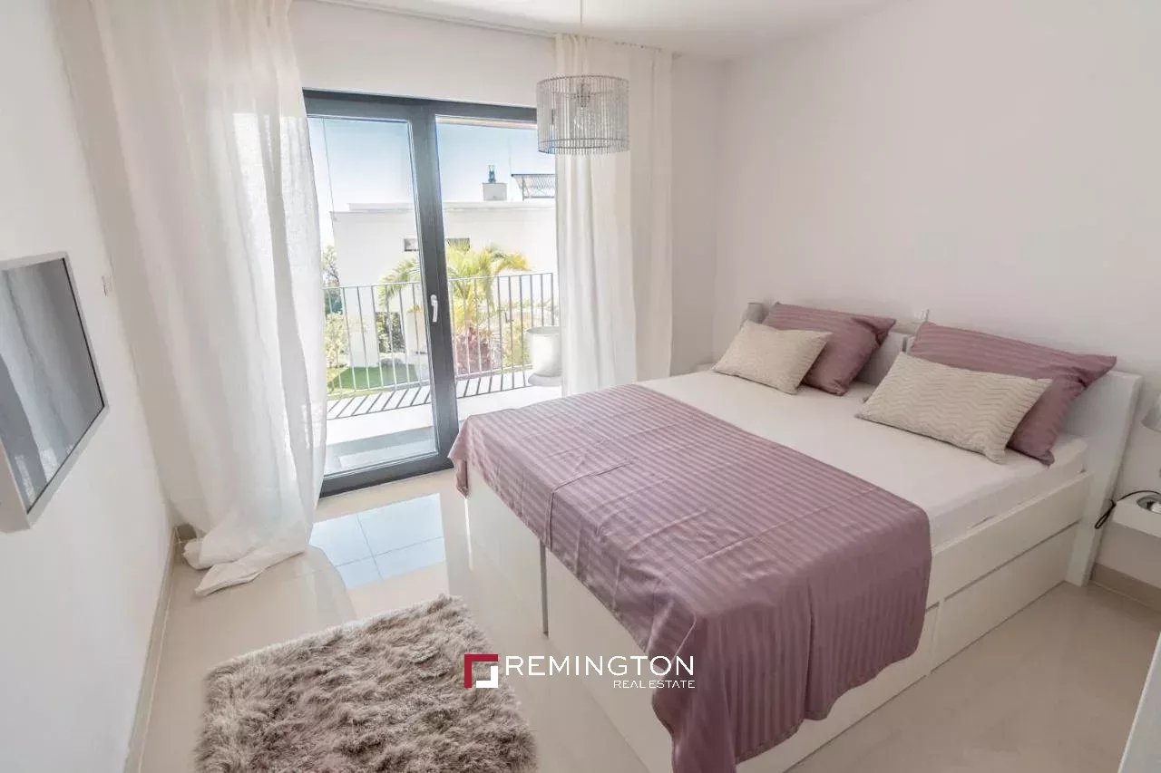4 Bedroom Villa/Townhouse's Image 11