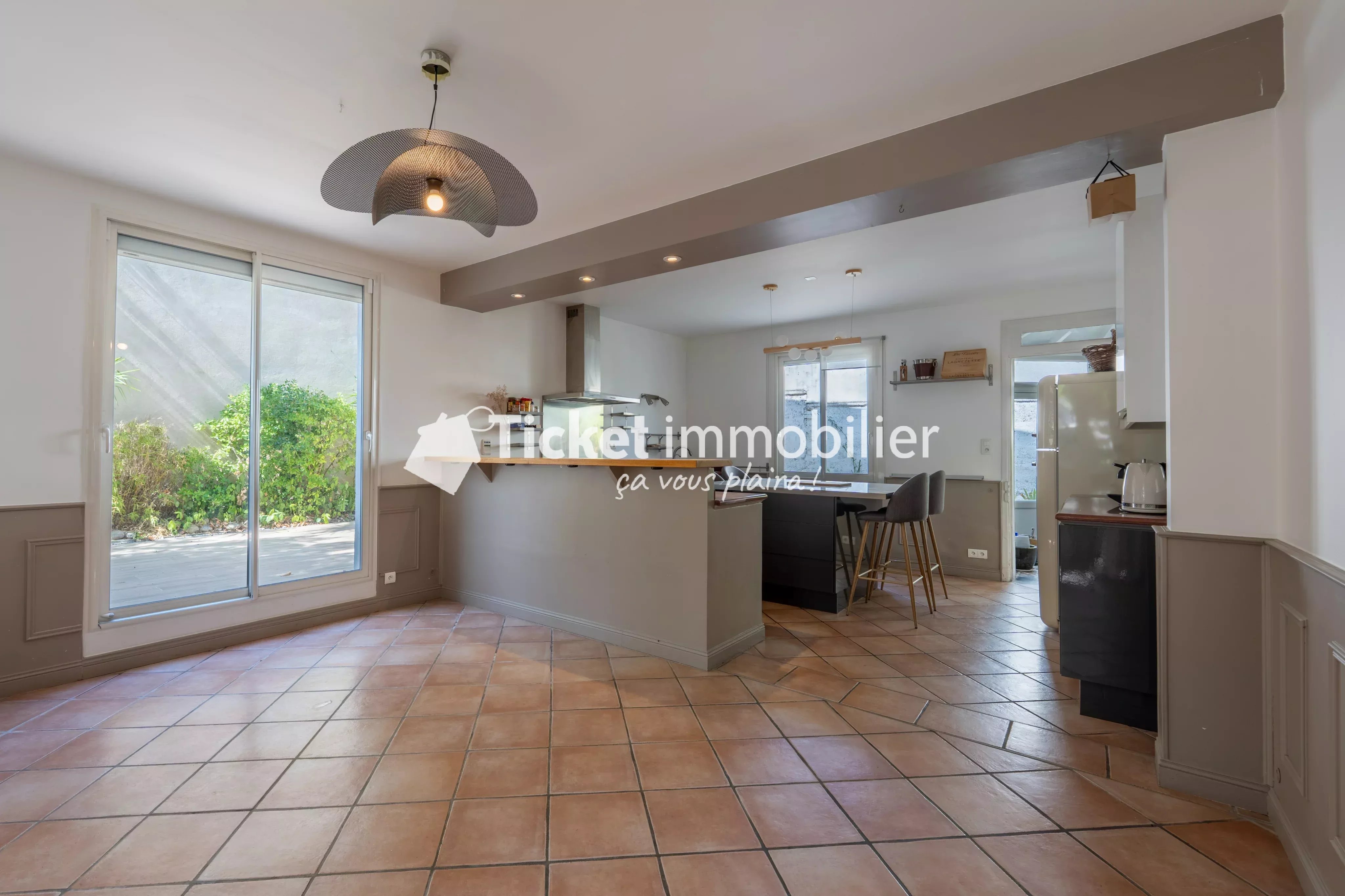 Maison de caractère 175m2 avec garage boxé — photo 9