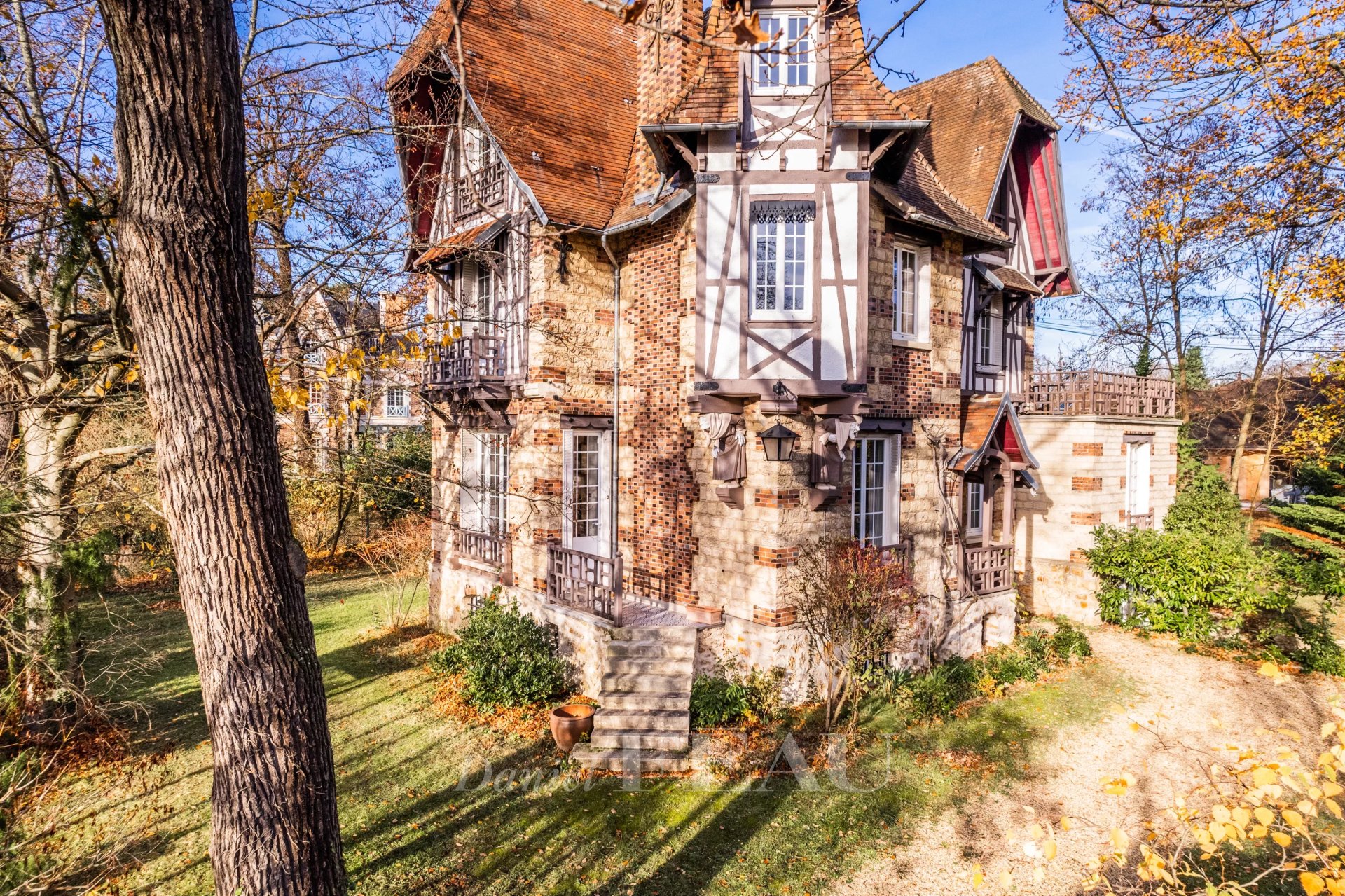 8 Bedroom Villa/Townhouse's Image 24