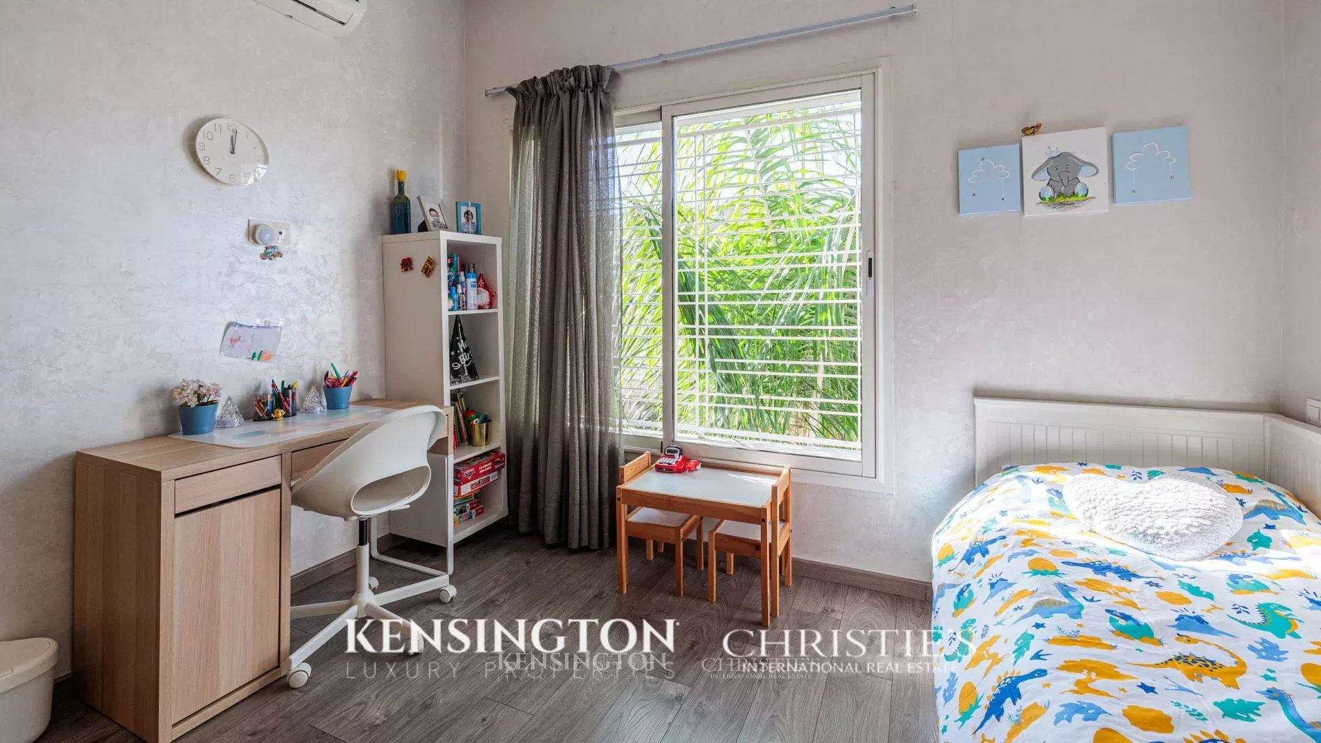 4 Bedroom Villa/Townhouse's Image 11