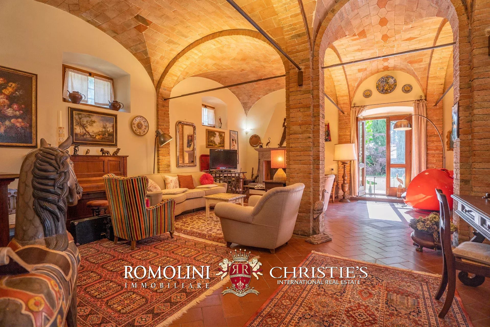7 Bedroom Villa/Townhouse's Image 33