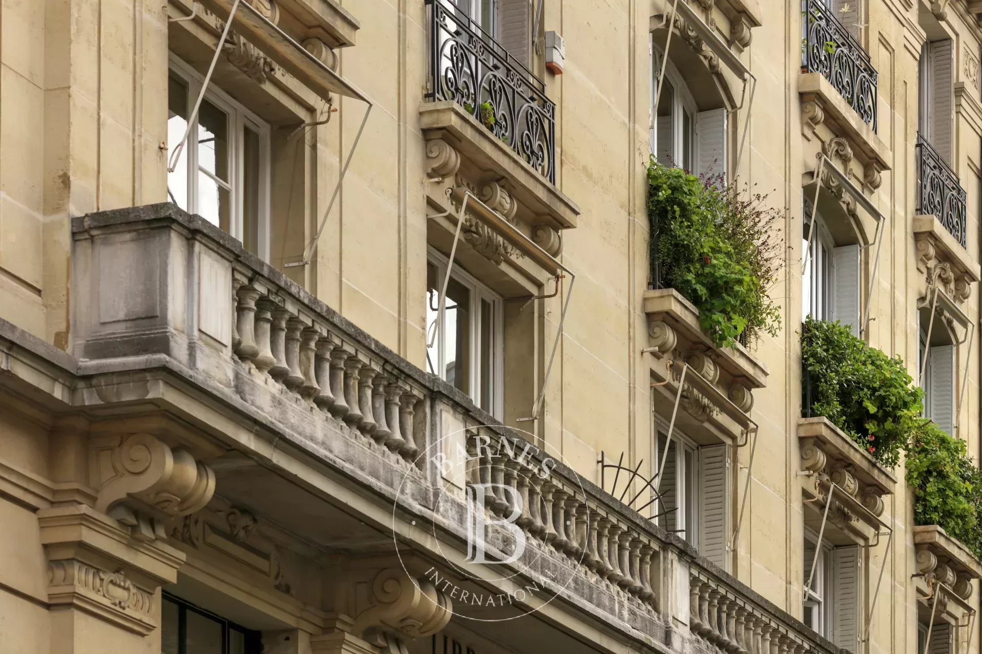 Daire Paris 6ème - picture 8