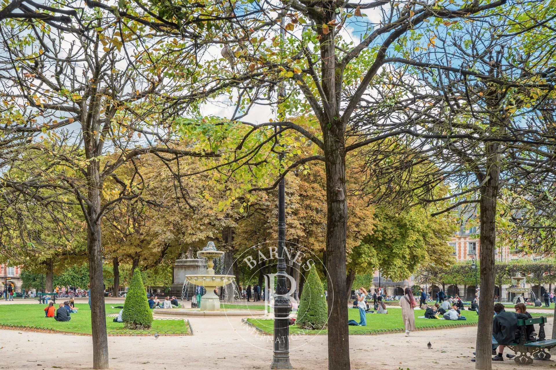 Daire Paris 4ème - picture 23